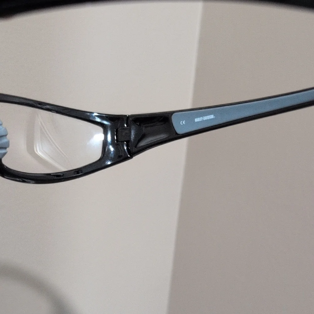 Harley-Davidson Glossy Black Glasses - Picture 3 of 3